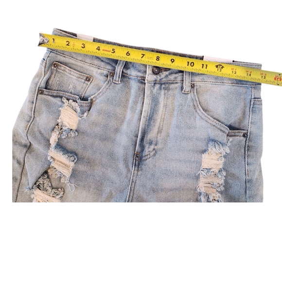 New ALMOST FAMOUS Denim Distressed Shorts Size 7 - Super High Rise Frayed Casual - Picture 7 of 11